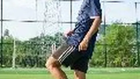 申花于汉超长射破门，追平比分